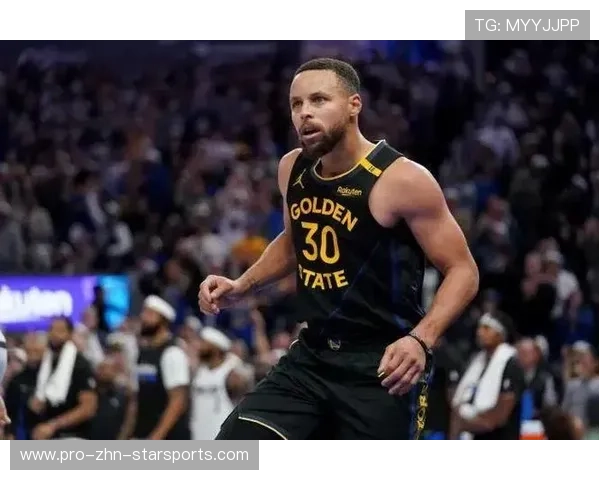 库里被追防，金州勇士迅速转移球权